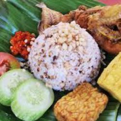 Paket Nasi Tutuk Oncom Kumplit