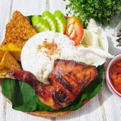 Paket Komplit Ayam Bakar Pedas Manis