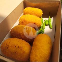 Kroket Kentang Daging Sapi Wortel