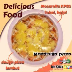 Mozarella Pizza