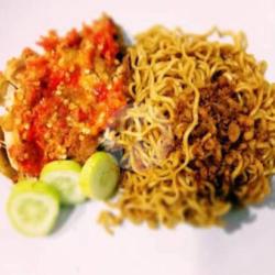 Indomie Goreng Ayam Gebrek