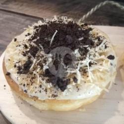 Donat Bakar Tiramissu Keju Oreo