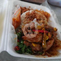 Nasi Uduk Cumi