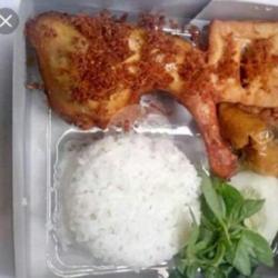Nasi, Ayam ,tahu Penyet Satu Paket Trima Pesanan
