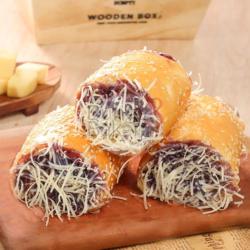 Roti Blueberry Cheese Roll