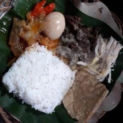 Nasi Gudeg Komplit