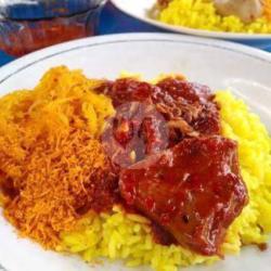 Nasi Kuning Ayam Telor