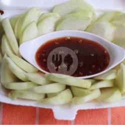 Rujak Jambu Kristal Sambal Colek