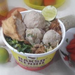 Bakso Kuah Campur Bakso Spesial Urat/daging   Tahu   Mie   Bihun