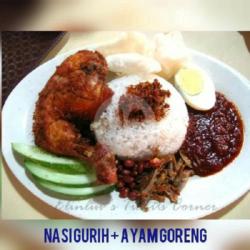 Nasi Gurih   Ayam Goreng