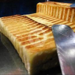 Roti Bakar Coklat   Blueberi   Susu