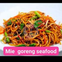 Mie Goreng Seafood Kering