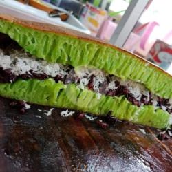 Pandan Special Ketan Hitam   Kelapa