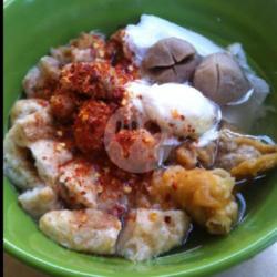 Japlak Kuah Special 3 Baso Dan Telur