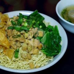 Mie Ayam Yamin Pangsit Bakso