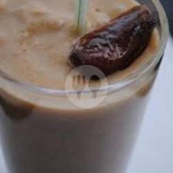 Kurma Milk Shake