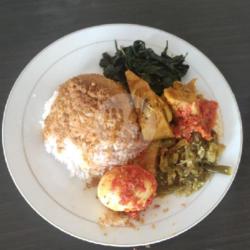 Nasi Komplit Sayur Sambal Telor Balado