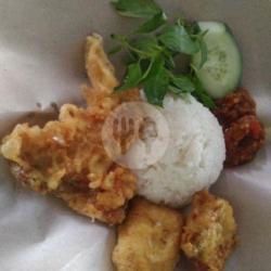 Nasi   Sayap   Tempe Tahu   Lalapan