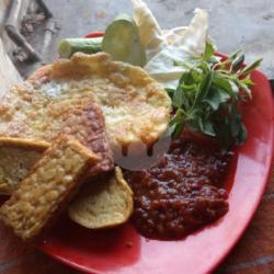 Telor Dadar   Tahu Tempe   Nasi