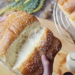 Sesame Sweet Bread