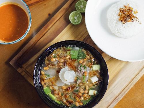 Soto Bandung Lejen By M Tarya
