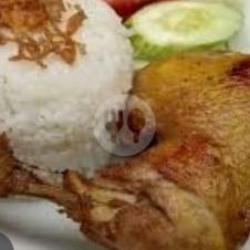 Nasi Uduk Ayam Nikmat