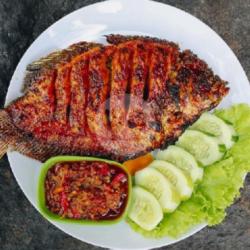 Ikan Nila Bakar Sambal Terasi Dadakan