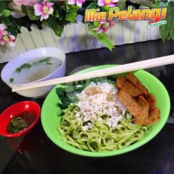 Mie Ijo Ayam Kekian