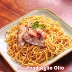 Seafood Aglio Olio