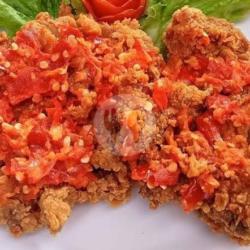 Ayam Geprek Saja Sambal Merah