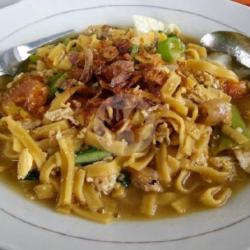 Kwetiau Goreng Nyemek