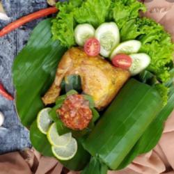 Nasi Timbel Ayam Serundeng