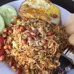 Nasi Goreng Teri Kacang