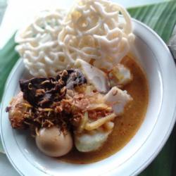 Lontong Sayur Telur