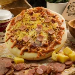 Pizza Sosis   Smoked Beef Moza