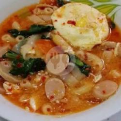 Seblak Kwetiau Telor Ceplok Double  Bakso Sosis