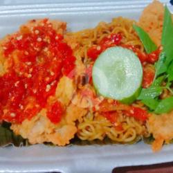 Mie Goreng Plus Ayam Geprek