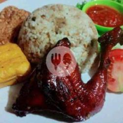 Tutug Oncom Ayam Bakar Sederhana