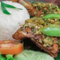 Paket Ayam Penyet Sambel Ijo Paha