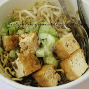 Es Dugan Jelly Dan Rujak Tahu Kaliraman Pulau Seram Gofood