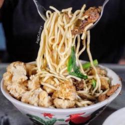 Mie Pangsit Bakso Goreng