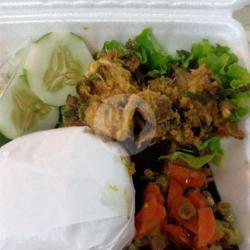 Nasi Ayam Rempah Wangi   Es Teh