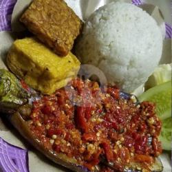 Nasi Uduk Terong Penyet   Tempe Tahu