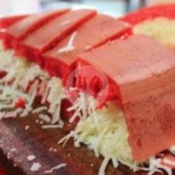Martabak Manis Red Velvet Keju Full