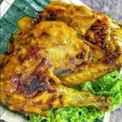 Ayam Bakar Bumbu Kuning Free Sambal Lalap