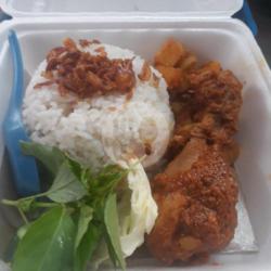 Nasi Uduk   Ayam Balado