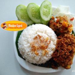 Peket Ayam Geprek Serundeng