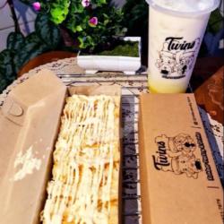 Roti Bakar Pastry Milky Crunchy   Vanilla Latte Drink