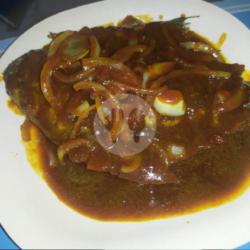 Bawal Asam Manis Pedas