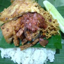 Nasi Jotos Komplit